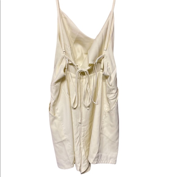 2/$20 Le Lis Collection Light Yellow Sleeveless Dressy Romper Size Small - Picture 2 of 9